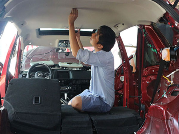 Cách chống ồn cho ôtô bình dân