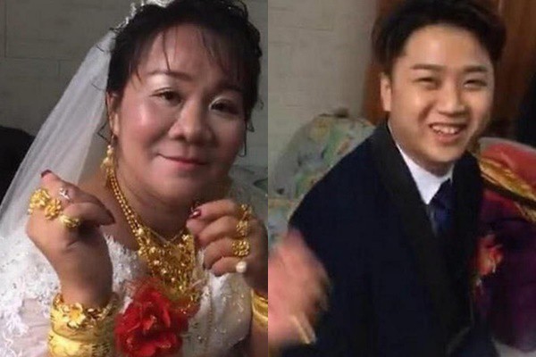 Cô dâu lớn tuổi gây sốt mạng vì đeo vàng trĩu cổ, nhìn sang nhan sắc chú rể ai cũng phải giật mình