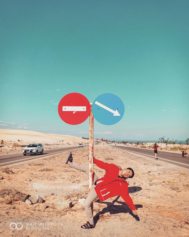 Cậu bạn từng khóc trôi cả Đà Lạt tái xuất với bộ ảnh đẹp xỉu ở Bình Thuận theo đúng nghĩa đen