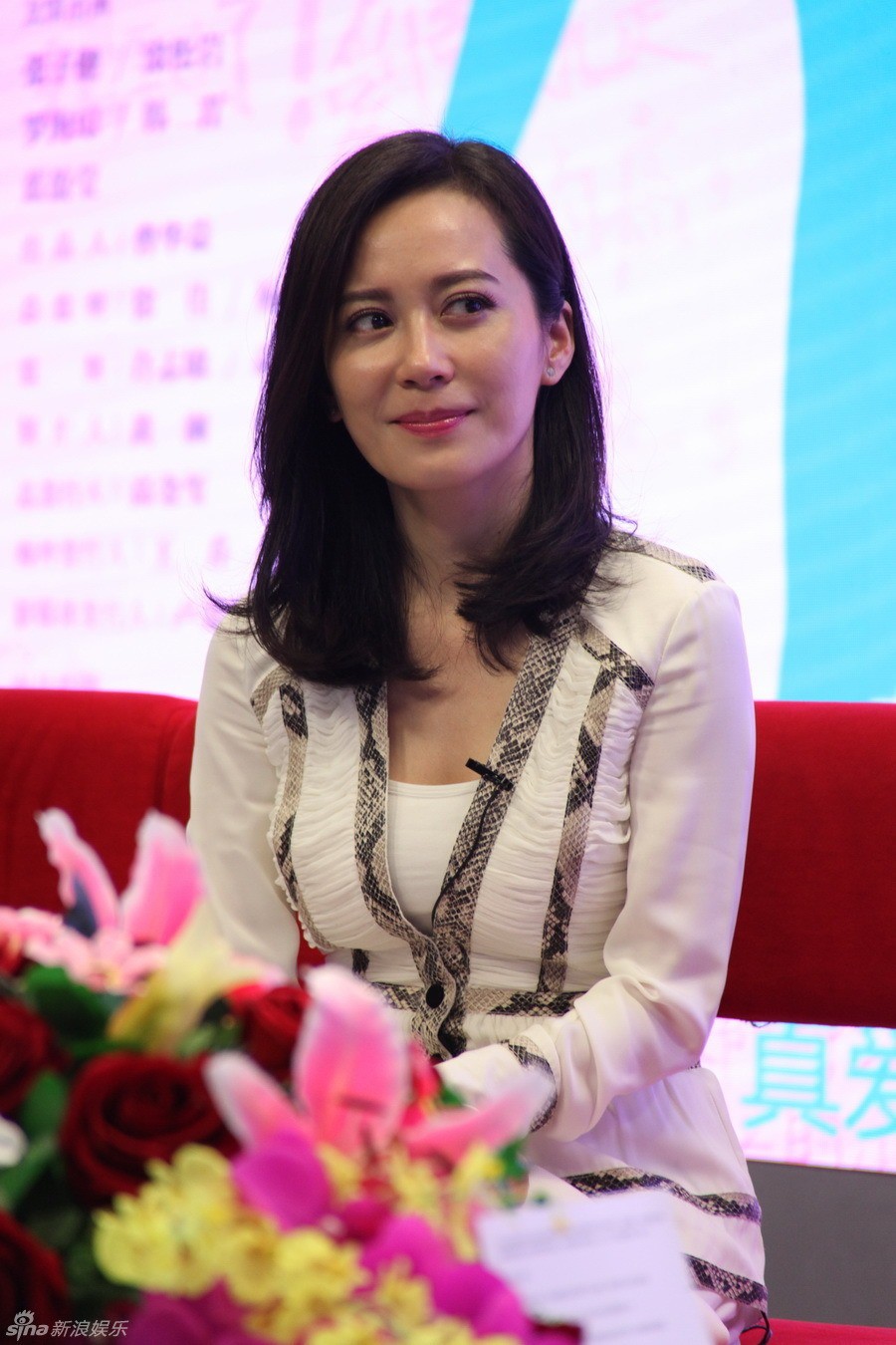 Du Phi Hồng - chị đại U50 gây sốt với vẻ đẹp trường tồn cùng châm ngôn sống: Tôi chưa kết hôn, nhưng tôi hạnh phúc