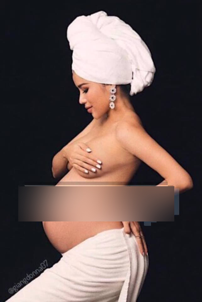 Hoa hậu Phạm Hương khoe ảnh hồn nhiên tuổi 13, anti-fan vào phản dame cực gắt