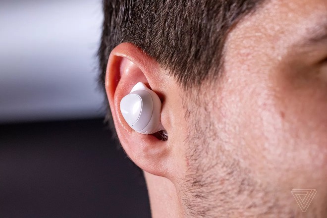Samsung trình làng Galaxy Buds rẻ hơn AirPods, hỗ trợ sạc không dây