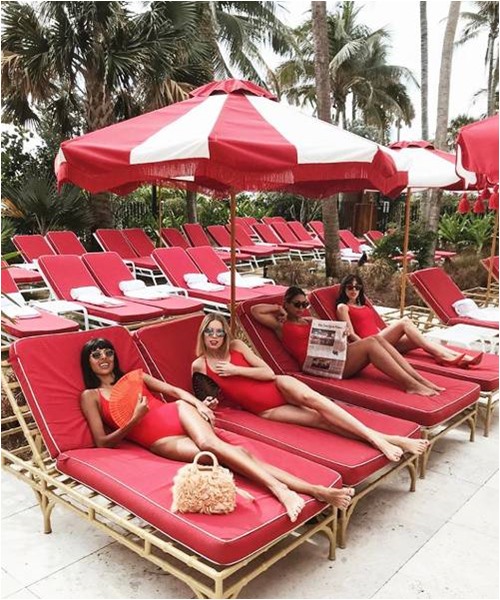 5 xu hướng áo tắm cần update ngay hè này