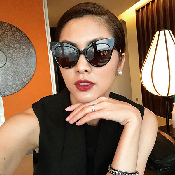 Da ngăm giống Hà Tăng, Tiểu Vy hay Minh Triệu, các nàng sẽ có được vẻ ngoài cực tây và sang nếu diện 4 màu son này