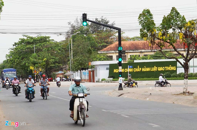 Xử lý thế nào với kẻ đâm chết người cha dắt con đi chơi công viên?