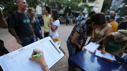 Ông Maduro ra lệnh đóng cửa biên giới với Brazil
