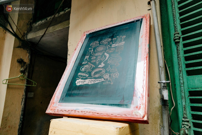 In áo phông hình 2 nhà lãnh đạo Donald Trump và Kim Jong-un, cửa hàng ở Hà Nội kiếm tiền triệu mỗi ngày