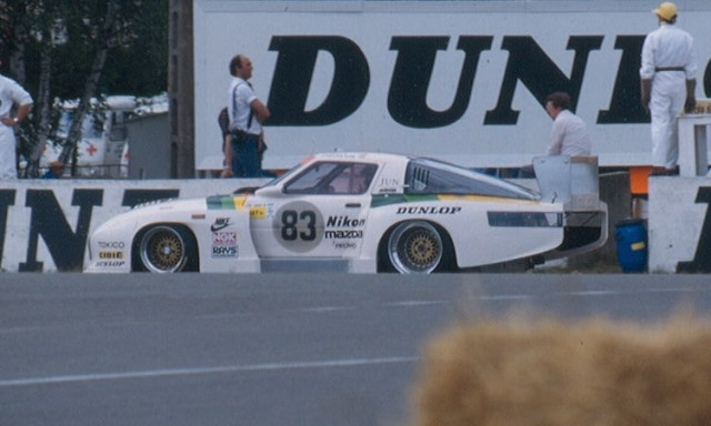 Bất ngờ tìm thấy siêu xe đua Mazda 254i sau 35 năm