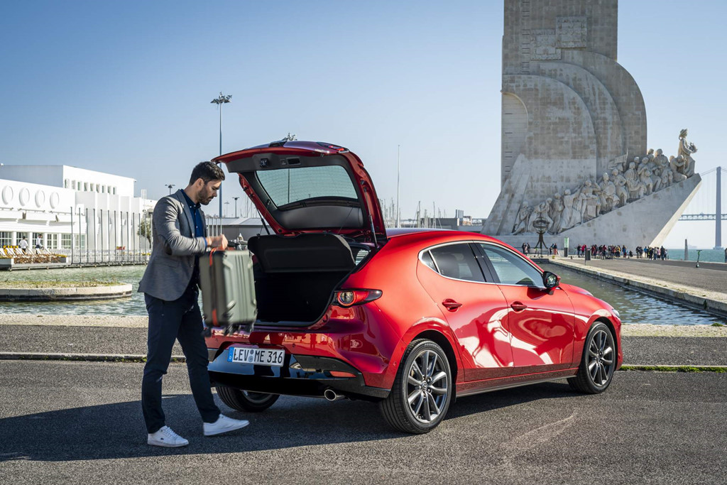 Mazda3 2019 lộ diện phiên bản châu Âu, hàng loạt nâng cấp động cơ