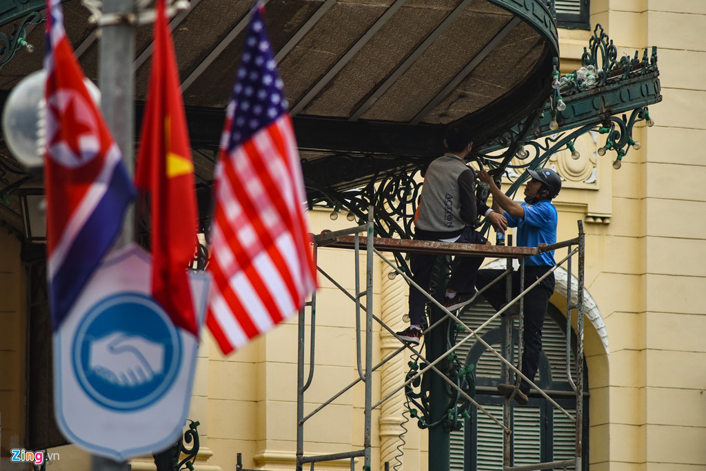 Hoa từ Đà Lạt về trang trí Hà Nội đón hội nghị thượng đỉnh Mỹ - Triều