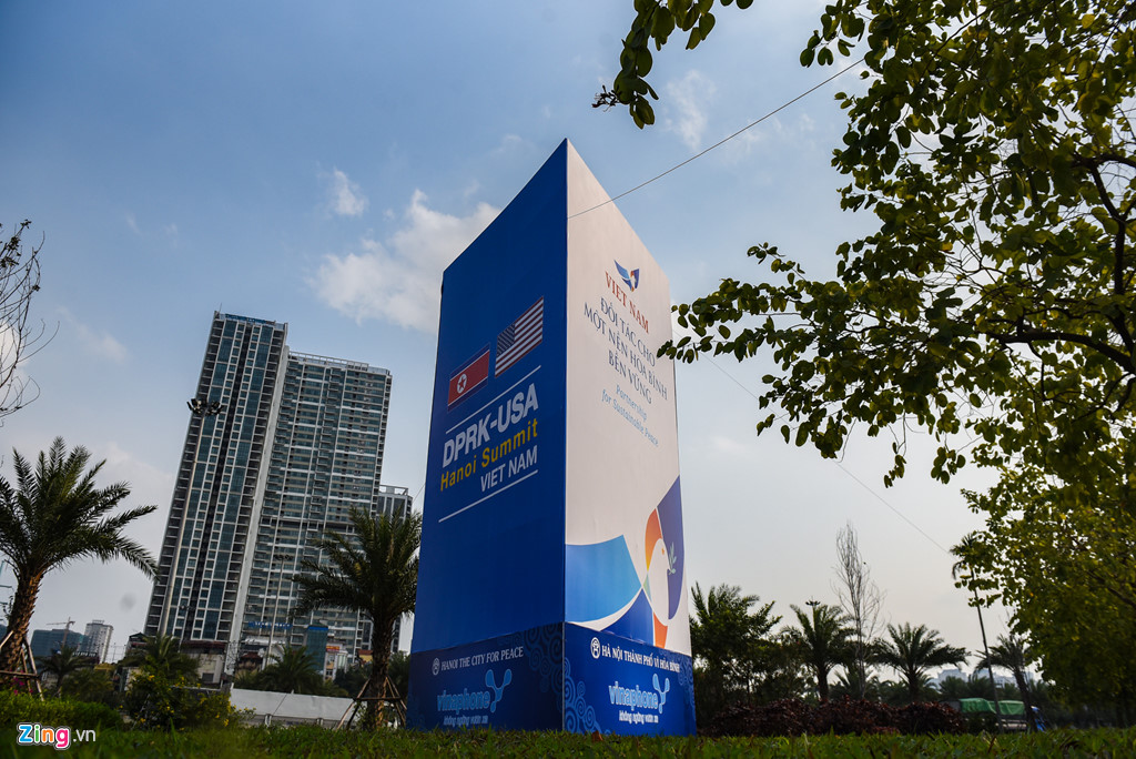 Hoa từ Đà Lạt về trang trí Hà Nội đón hội nghị thượng đỉnh Mỹ - Triều