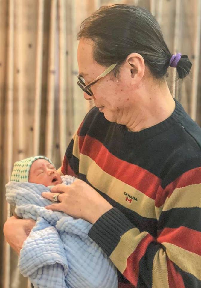 Tưởng Hiệp Gà ly hôn 3 lần đã là kỉ lục Vbiz, không ngờ vẫn còn những sao nam đường tình đầy trắc trở này!