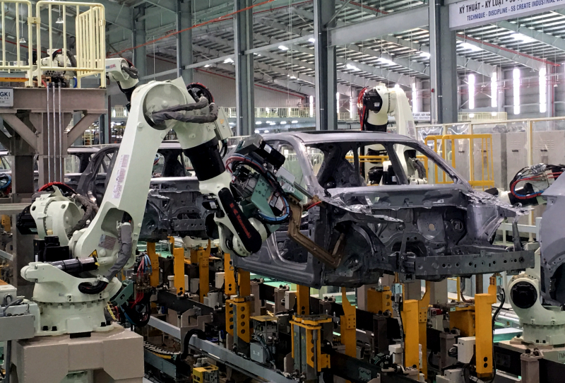 Thay đổi lớn về thuế: Ô tô Việt giảm giá ngay hơn 100 triệu