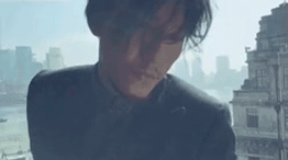 Trương Chấn: Nam tài tử bị gán danh Cỗ máy bẻ cong giới tính bạn gái của Cbiz và loạt mối tình trớ trêu