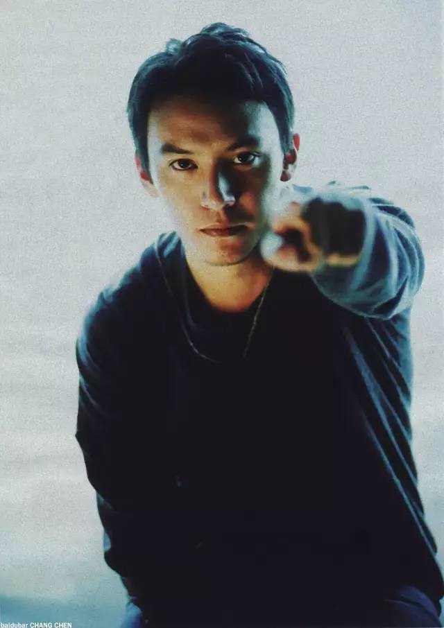 Trương Chấn: Nam tài tử bị gán danh Cỗ máy bẻ cong giới tính bạn gái của Cbiz và loạt mối tình trớ trêu