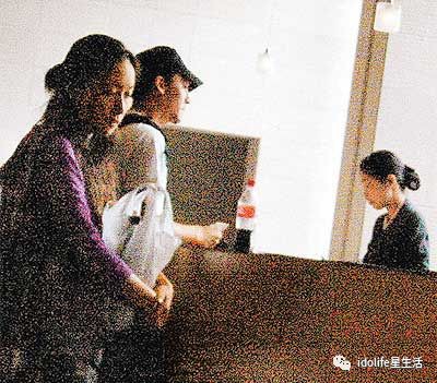 Trương Chấn: Nam tài tử bị gán danh Cỗ máy bẻ cong giới tính bạn gái của Cbiz và loạt mối tình trớ trêu