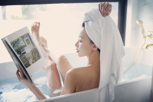 Nghiền mặt nạ giấy đến thế nào thì bạn vẫn phải tránh đắp trong 5 khoảng thời gian nhạy cảm này