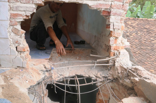 Vụ đặt 10 thỏi mìn nổ tung nhà anh ruột: Khởi tố thêm tội Giết người