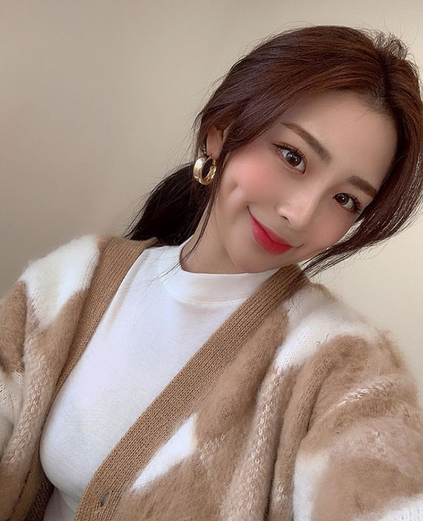 Hóa ra kiểu tóc đơn giản này lại là tóc nhà giàu, có thể khiến mọi cô nàng trở nên chanh sả dù chẳng mặc đồ hiệu