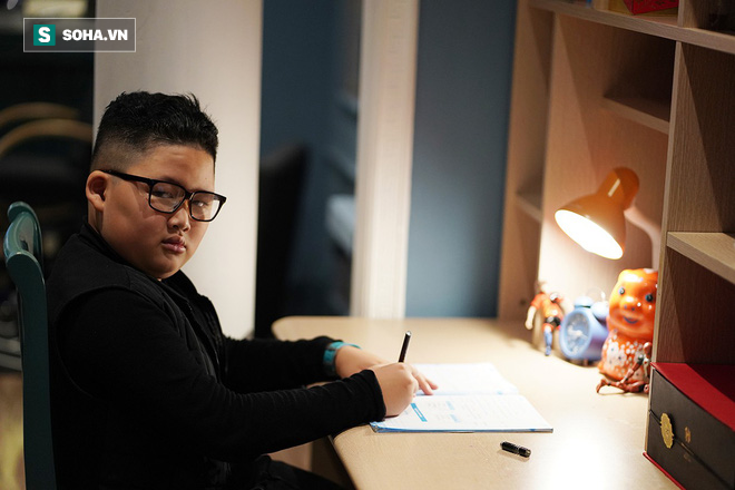Cậu bé Hà Nội có khuôn mặt giống Kim Jong-un gây bão: Con không thích làm người nổi tiếng