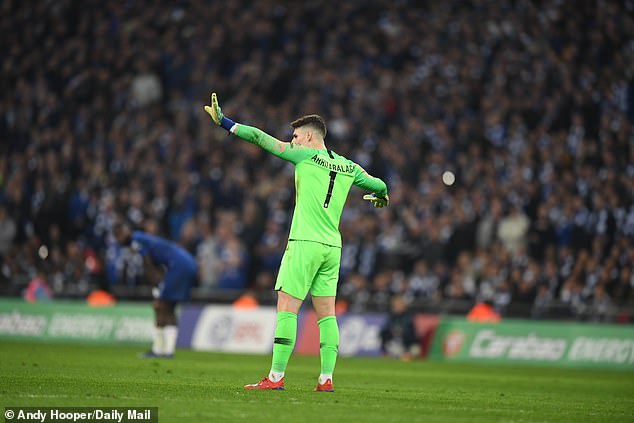 Kepa là nỗi ô nhục, cậu ta không nên chơi cho Chelsea thêm một trận nào nữa