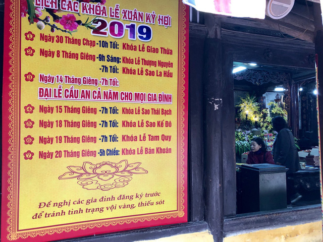 Người thu tiền ở chùa Phúc Khánh: Thu 150 nghìn là thầy đã lỗ chổng vó rồi