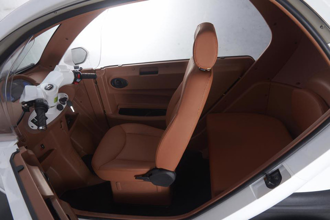 Có gì trong chiếc ô tô điện đang được chào bán tại Việt Nam với giá 40 triệu đồng?