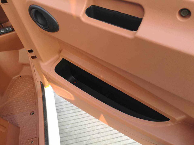 Có gì trong chiếc ô tô điện đang được chào bán tại Việt Nam với giá 40 triệu đồng?