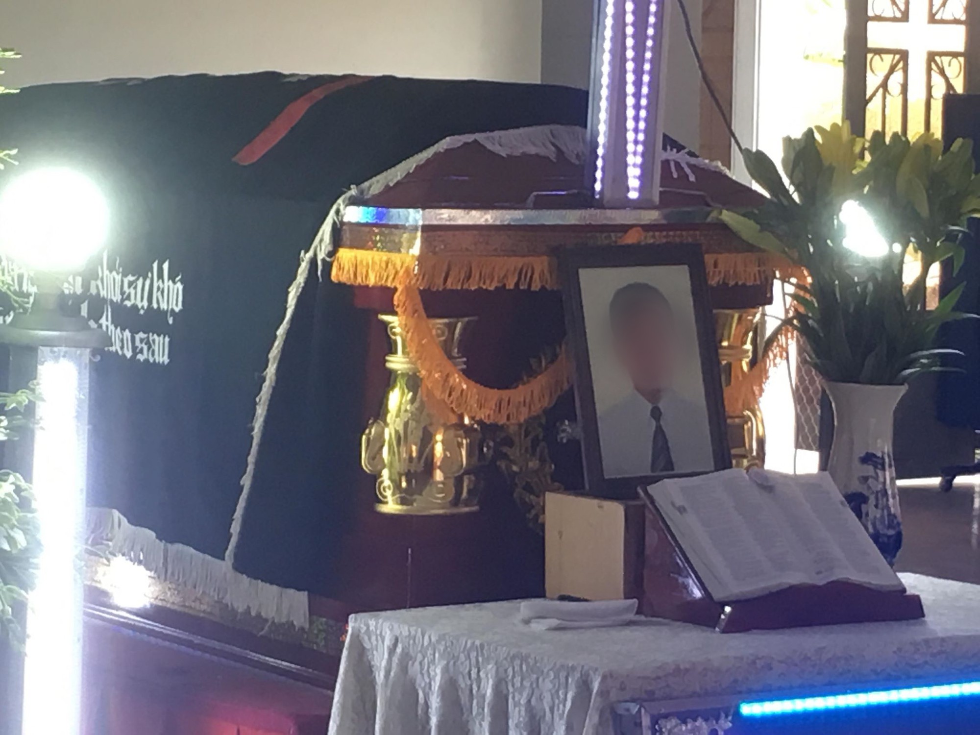 Trước khi bị đâm chết vì nhầm tưởng bắt cóc, người cha đáng thương vẫn cố gượng hỏi: Con tôi đâu?