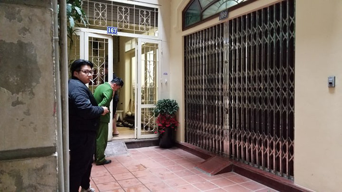 Cận cảnh khám xét nhà 2 cựu bộ trưởng Nguyễn Bắc Son và Trương Minh Tuấn