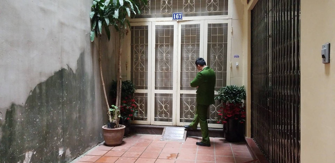 Cận cảnh khám xét nhà 2 cựu bộ trưởng Nguyễn Bắc Son và Trương Minh Tuấn