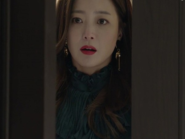 Nhờ người mang thai hộ rồi cho ở chung nhà, một ngày vợ hoảng hồn phát hiện mình mất chồng trong gang tấc