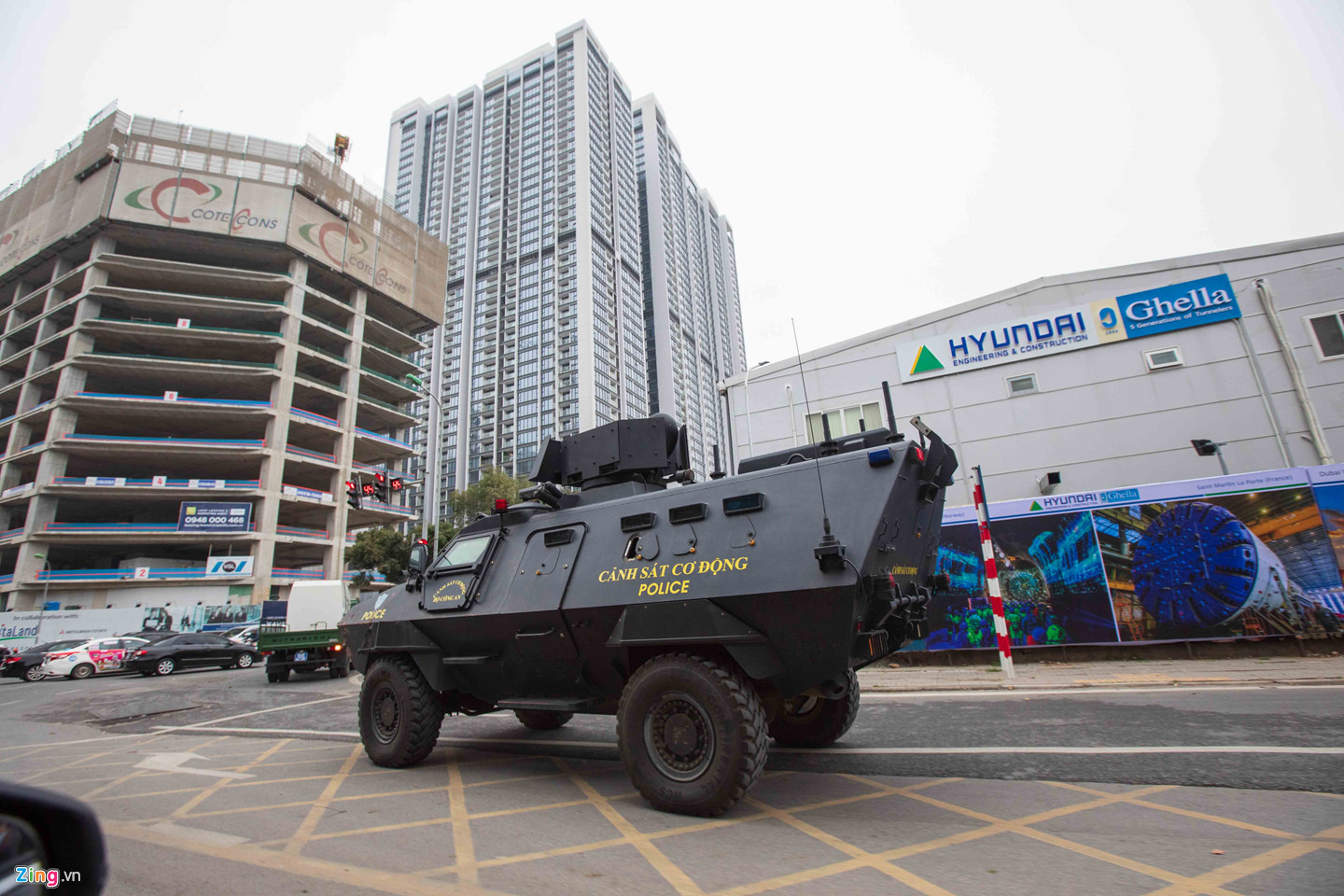 Uy lực xe bọc thép S5 bảo vệ thượng đỉnh Trump - Kim