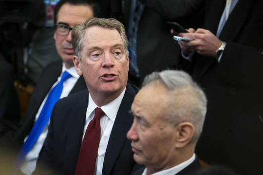 Ông Donald Trump bị lên lớp, Phó Thủ tướng Trung Quốc bật cười