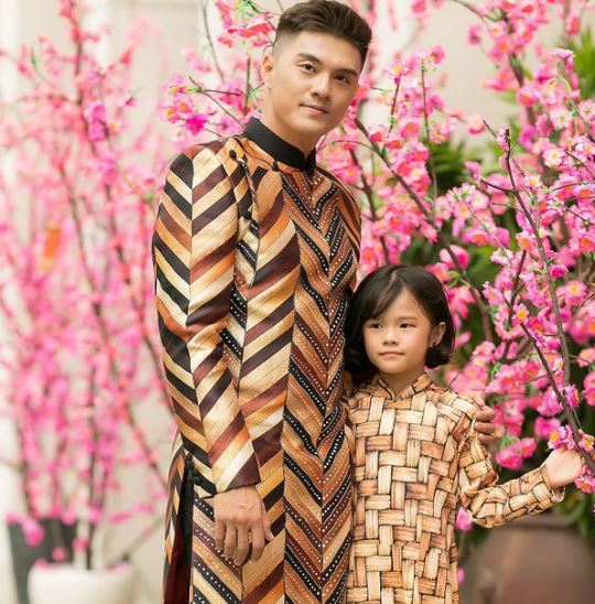 Tố ngược Lâm Vinh Hải và tình mới đã dạy hư con, Lý Phương Châu: sẵn sàng ra toà đối chất thẳng mặt với anh chứ đừng tiếp tục chơi trò PR rẻ tiền nữa!!!