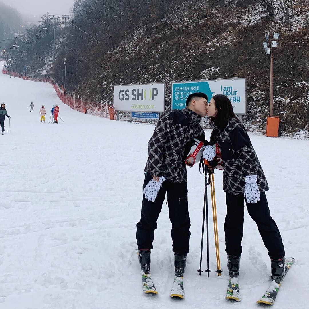 Sau khi kết hôn với thiếu gia tàu biển, cuộc sống của tiểu thư Nam Định sống trong lâu đài bây giờ ra sao?