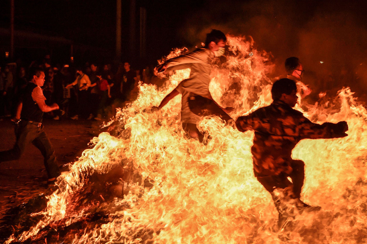 Siêu Mặt Trăng và Quái thú của TT Trump vào top ảnh tuần