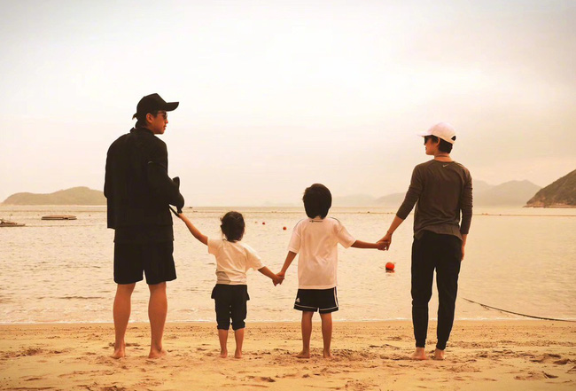 Đặng Siêu và Tôn Lệ: 2 đường thẳng song song nhờ câu thoại trong phim vận vào người mà thành cuộc hôn nhân cổ tích của Cbiz