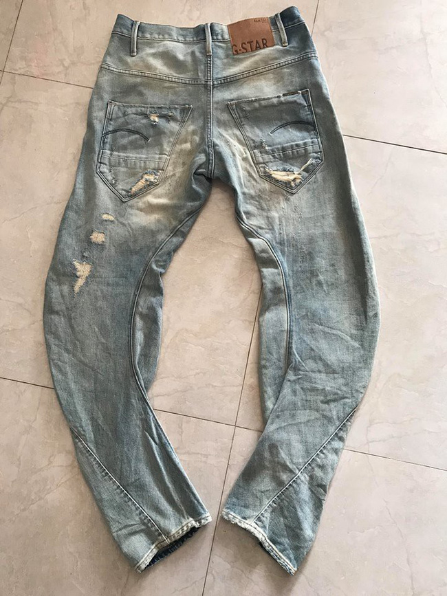 Lỡ miệng miêu tả chồng chân vòng kiềng với chủ shop, cô gái ngã ngửa khi nhận đồ về tay Lỡ miệng miêu tả chồng chân vòng kiềng với chủ shop, cô gái ngã ngửa khi nhận đồ về tay