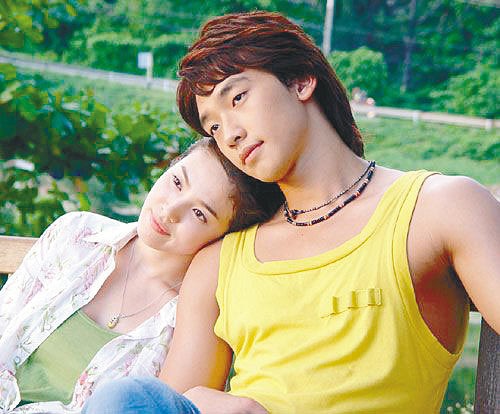 Rộ tin Vương Hạc Đệ và Dương Siêu Việt đóng Ngôi Nhà Hạnh Phúc remake, netizen la ó: Tôi không muốn xem bình hoa di động!