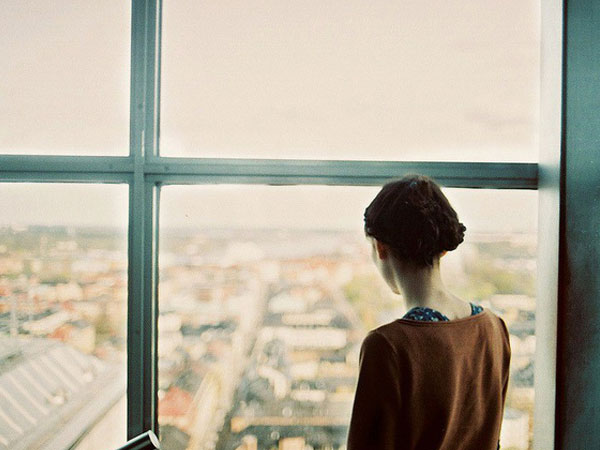 Trải lòng của người phụ nữ đã có gia đình suýt nữa đánh mất mình khi xiêu lòng trước đồng nghiệp