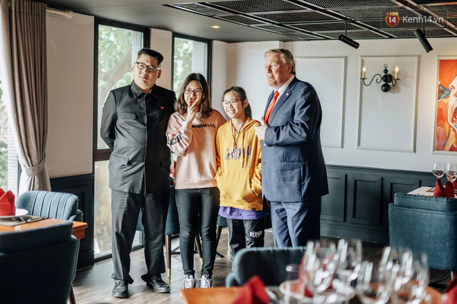 Bản sao Donald Trump và Kim Jong-un cùng nhau dùng bữa trưa tại một nhà hàng ở Hà Nội