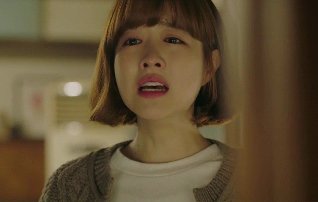 Tôi vừa trải qua cơn thập tử nhất sinh trên bàn đẻ, mẹ chồng đã ép phải nộp 50 triệu vì lý do khiến tôi ngàn lần căm phẫn