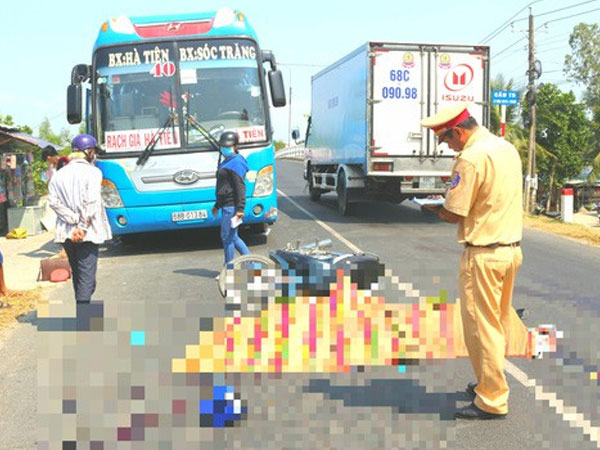 Xót xa cảnh cha chồng và con dâu tử nạn dưới bánh xe bồn