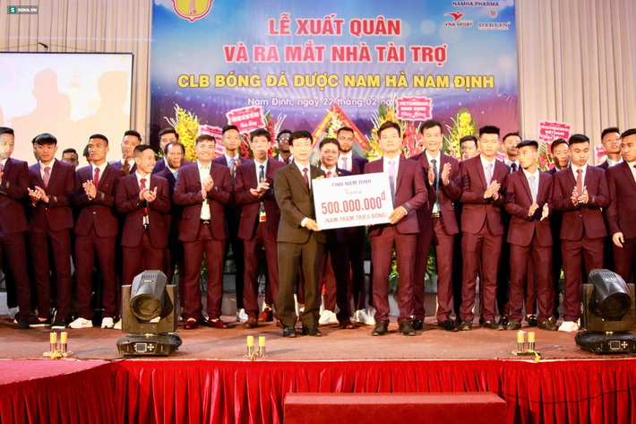 Đội bóng nhà nghèo ở V.League tuyên bố sẽ học hỏi tinh thần HLV Park Hang-seo