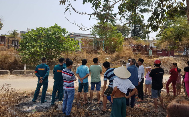 Phát hiện thi thể nam thanh niên bốc mùi hôi thối trong nghĩa trang