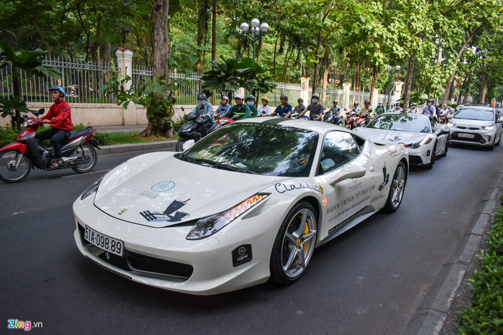 Tiền nhiều, ông Đặng Lê Nguyên Vũ sắm những siêu xe gì?