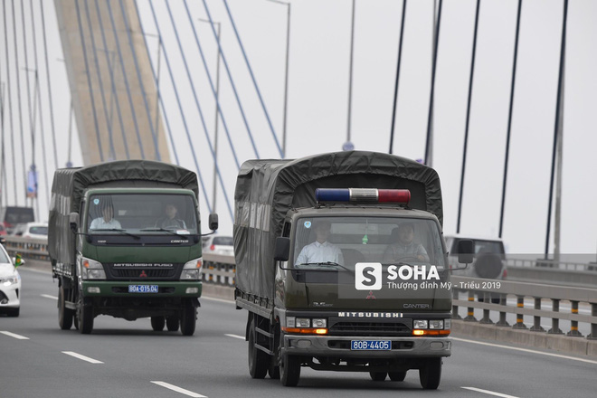 Bị truyền thông bủa vây, đoàn nhân viên an ninh Triều Tiên vào khách sạn Melia bằng cửa sau