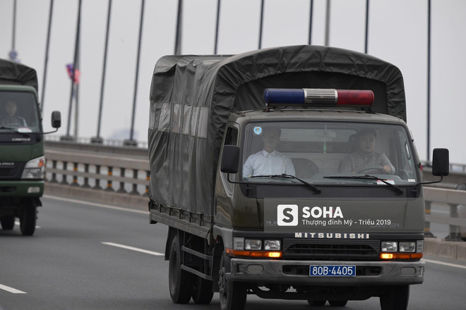 Bị truyền thông bủa vây, đoàn nhân viên an ninh Triều Tiên vào khách sạn Melia bằng cửa sau