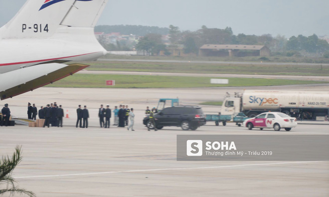 Bị truyền thông bủa vây, đoàn nhân viên an ninh Triều Tiên vào khách sạn Melia bằng cửa sau